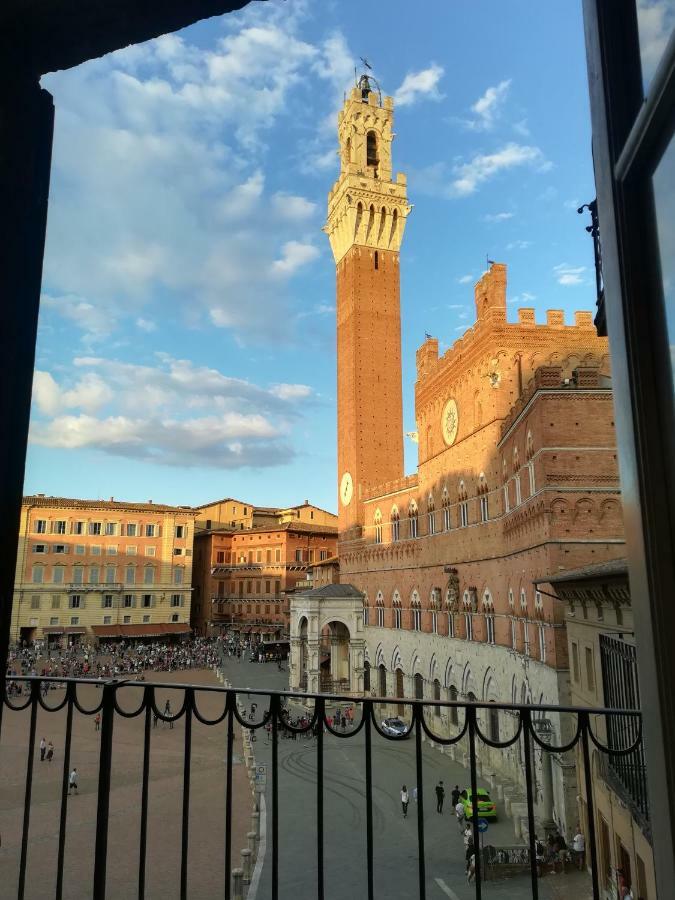 Residenza D'Epoca " Il Campo" By Francigenaapartments Siena Dış mekan fotoğraf